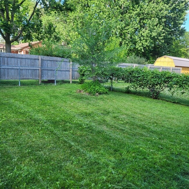 Photo - FOR SALE 3-BR Rochester 2- bath 1 car garage Townhome for Just $239,000!