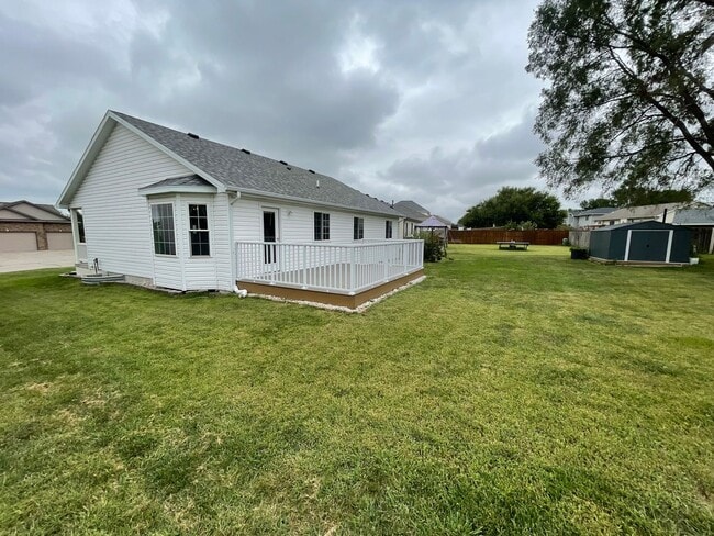 Photo - Beautiful open-concept ranch