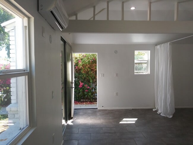 Photo - 6661 Enfield Ave