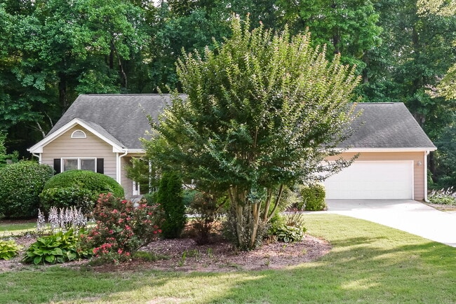 Photo - 120 Brookhaven Ln House
