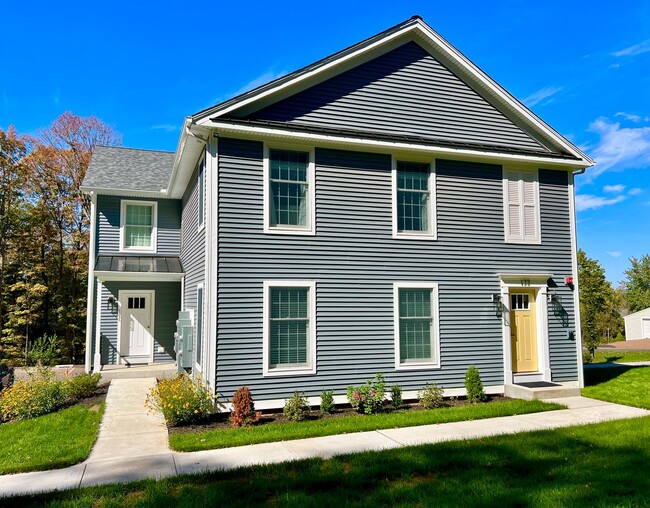 Photo - 179 Butternut St Unit 179-6 Butternut Street