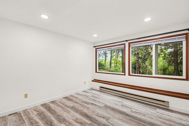Photo - 7573 Old Redmond Rd