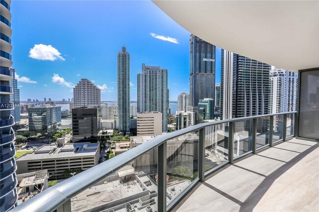 Photo - 45 SW 9th St Unidad 2201