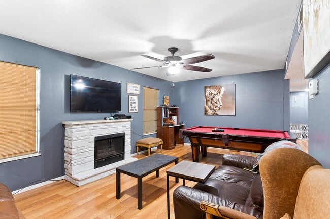 Photo - 1600 S Bridge Ave Unit 204
