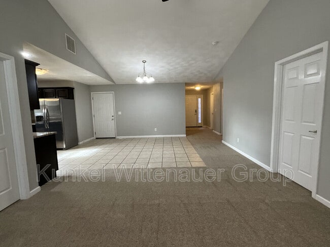 Photo - 47 Oak Pointe Cir