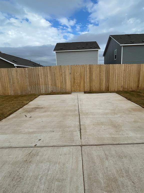 Photo - 1121 Largemouth Ln