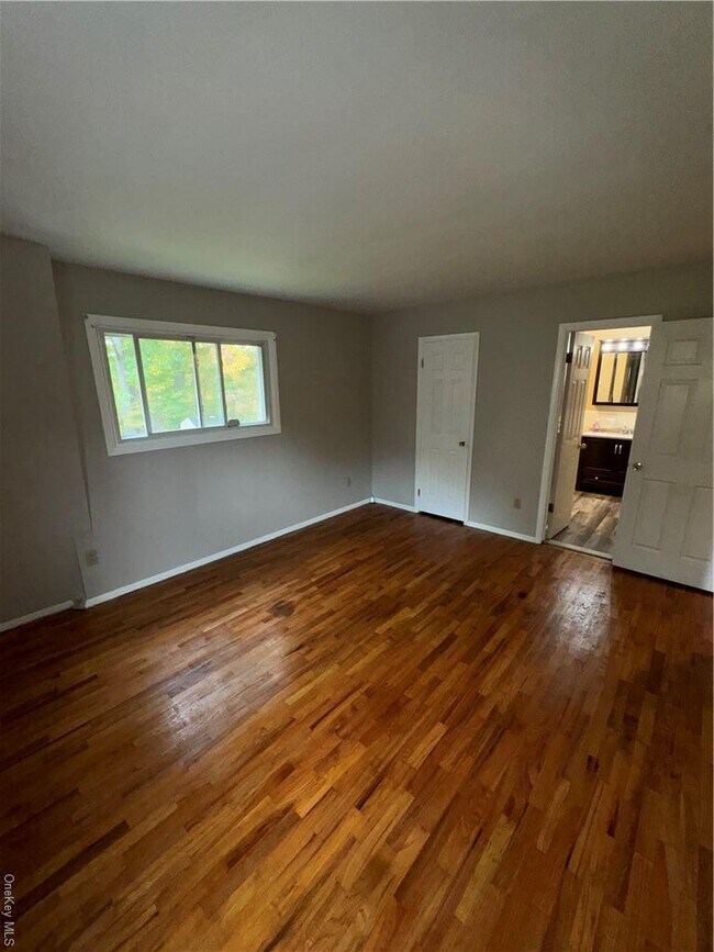 Photo - 71 E Green Rd Unit 2