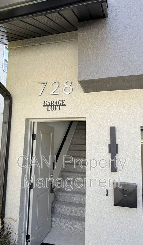 Photo - 728 Ellwood Ave Unit B