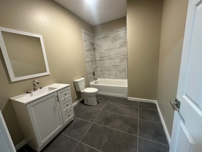 Photo - Hopkins Place Apartments Unit 303