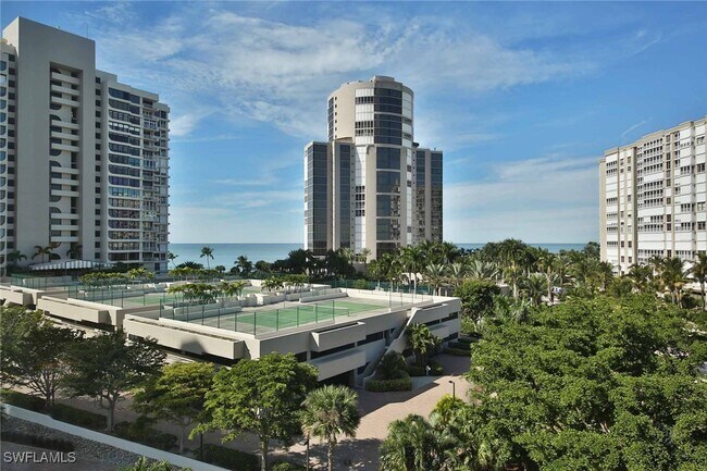 Photo - 4255 Gulf Shore Blvd N Condominio Unidad 407