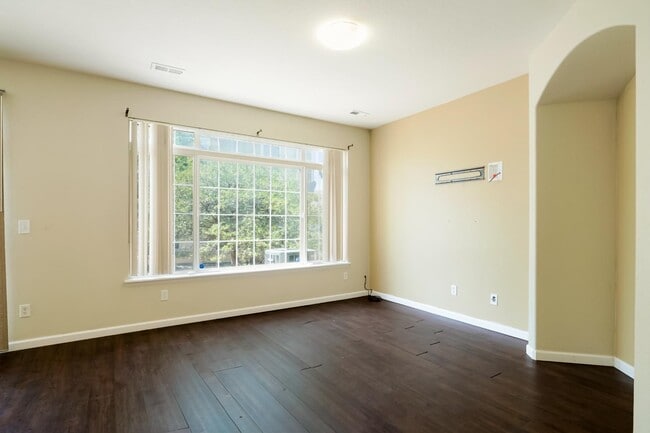 Photo - 14400 Albrook Dr