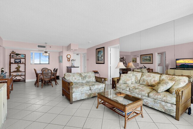 Photo - 100 Ocean Trail Way Unidad 703