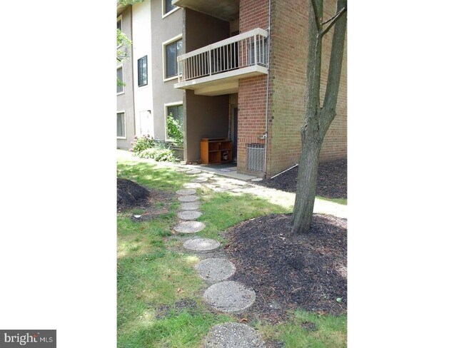 Photo - 171 Echelon Rd