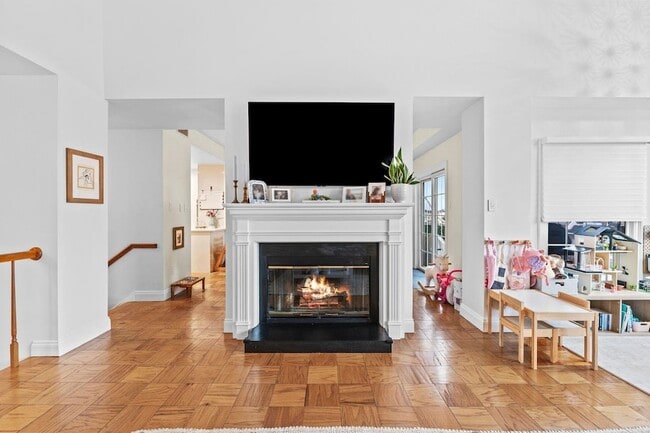 Photo - 200 Shearwater Ct W