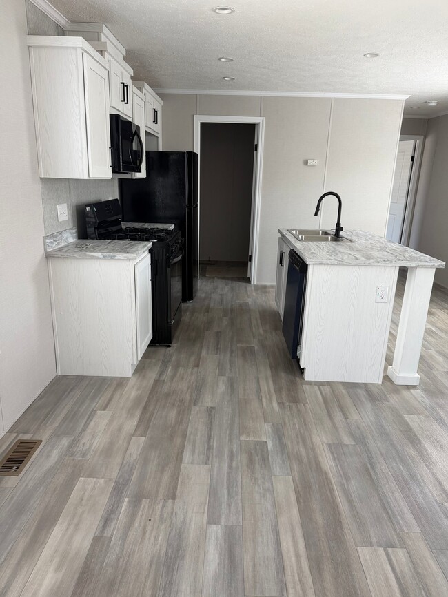 Photo - 14001 S Western Ave