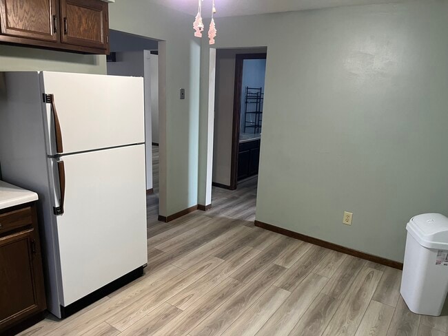 Photo - 1507 S Maple St Unit 1507