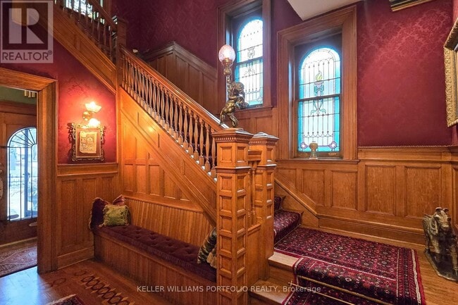 Photo - 97 Glengrove Ave W