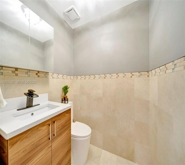 Photo - 6051 N Ocean Dr Unit CONDO