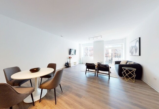 Photo - 2550 S Wabash Ave Unit 506