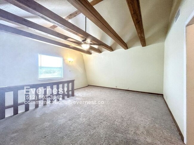 Photo - 801 W Navarro St