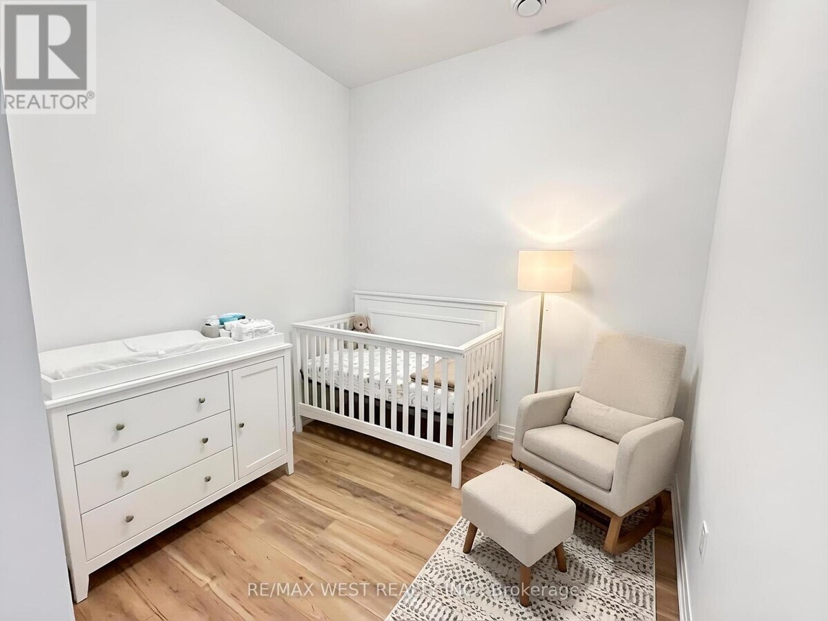 Photo - 490 Gordon Krantz Ave Unit 615