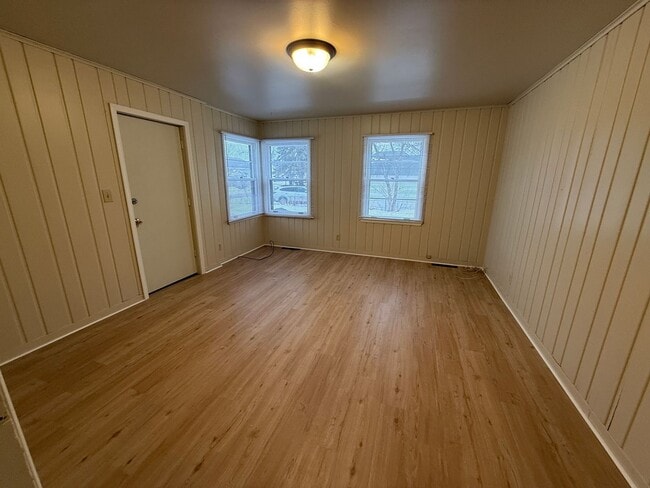 Photo - 2 Bedroom/ 1 Bathroom House