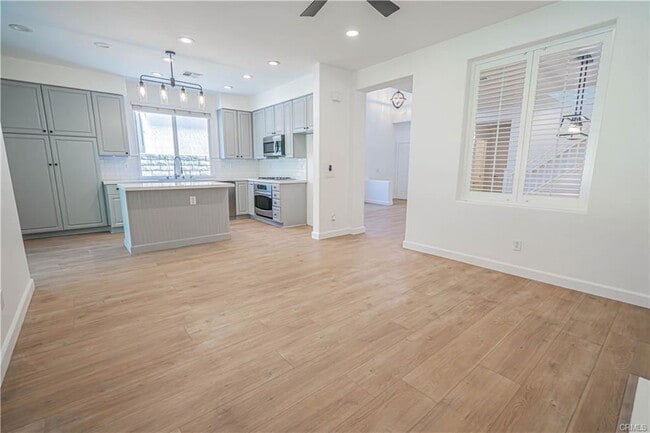 Photo - 25525 Fitzgerald Ave