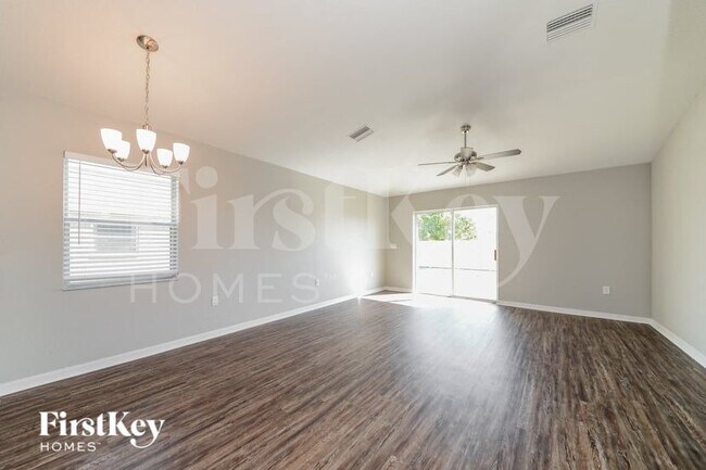 Photo - 2318 11th Ave E