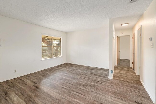 Photo - 509 Cedar Dr Unit 207