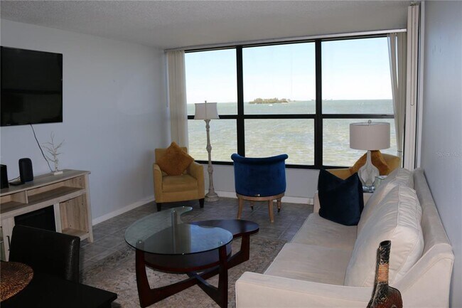 Photo - 300 Woodette Dr Unidad 303