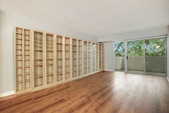 Photo - Available Now! 1 Bed / 1 Bath Condo in the...