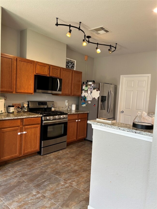 Building Photo - 1608 Claremont Garden Cir Rental