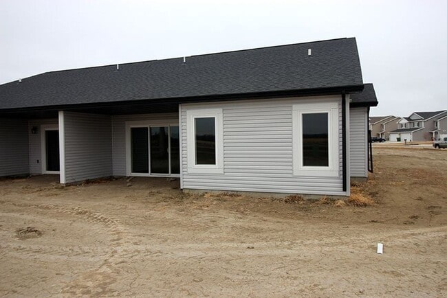 Photo - Quiet, clean and peaceful! Welcome home!