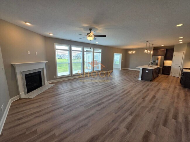 50 Hayloft Dr