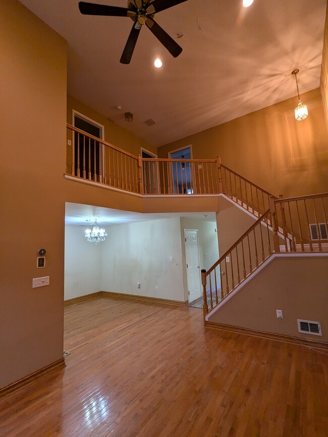 12 Ardmore Pl