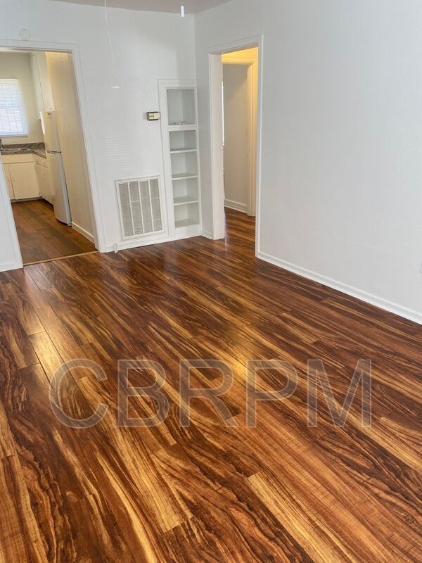 Photo - 2422 23rd St