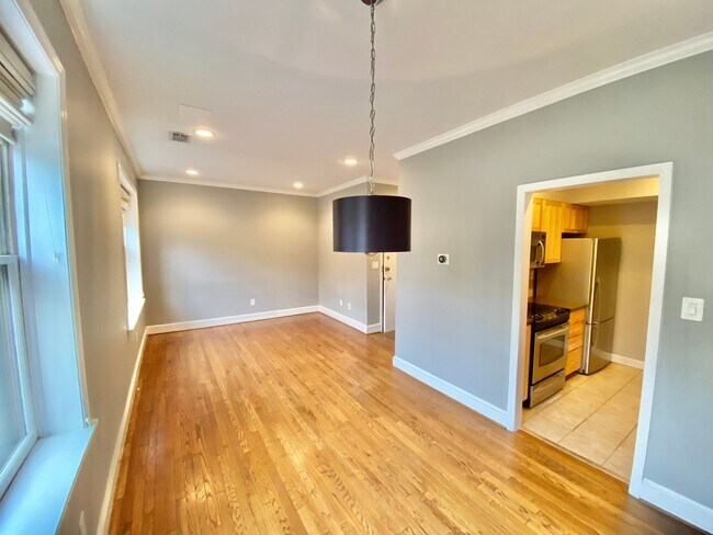 Photo - Logan/Dupont 1BR 1BA unit with hardwood fl... Condo
