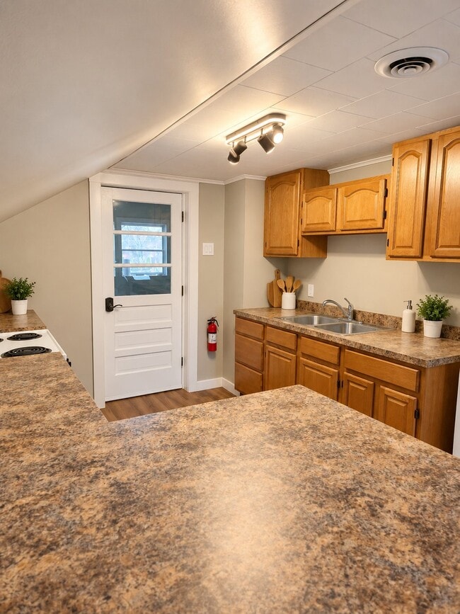 206 Schley St Unit 2