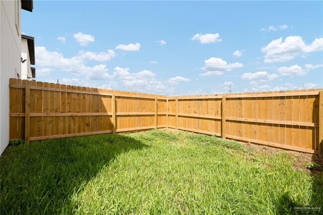 Photo - 15 Larkspur Ave Unidad 2