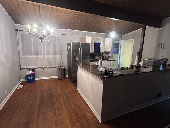 Photo - 233 Natoma Ave