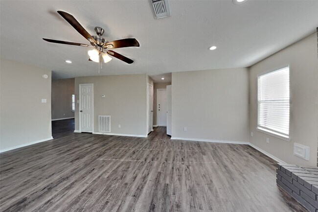 Photo - 4223 Shady Village Ct