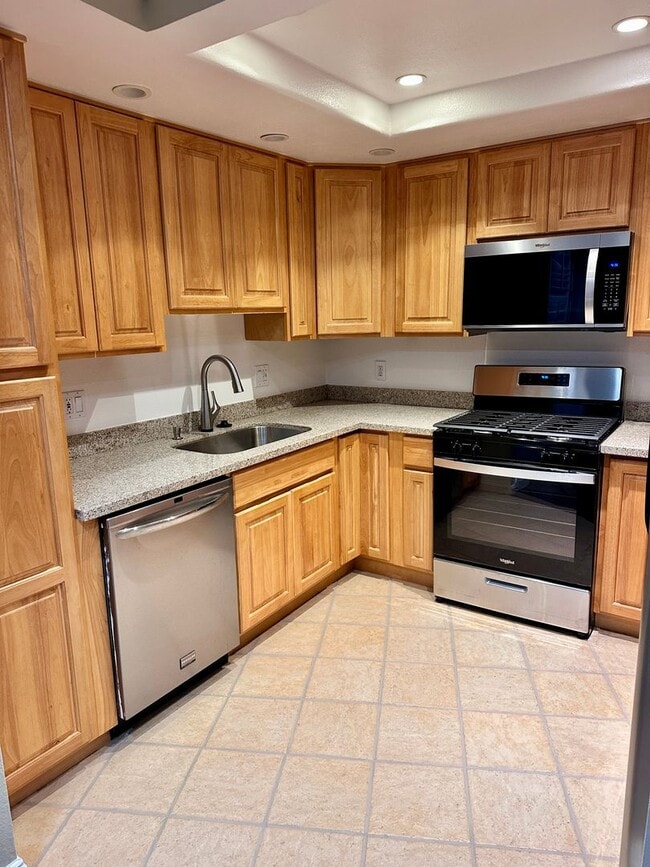 Photo - 2 bedroom/1 bath with garage in Rohnert Park