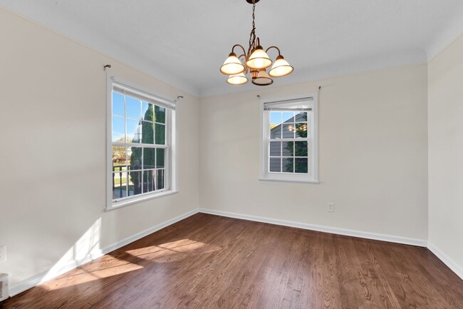 Photo - 22100 Revere St