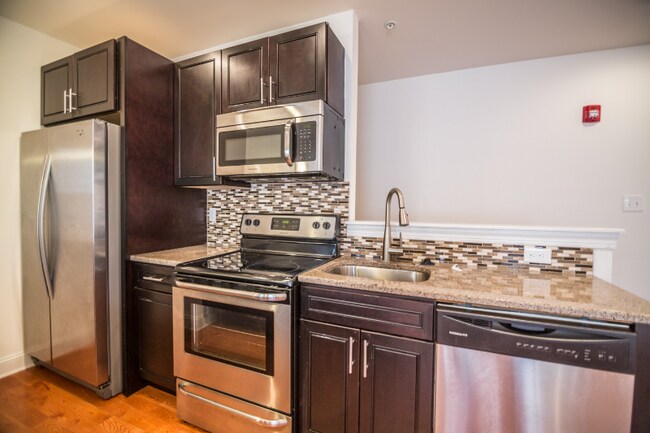 Photo - 3614 Spring Garden St Unit Apt B