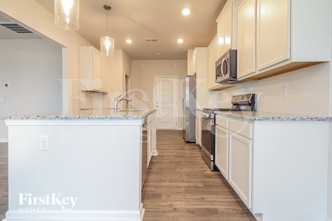 Photo - 604 Goldburn Wy