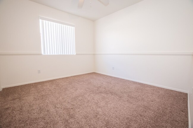 Updated and Beautiful Home with 3 Bedroom,... - Updated and Beautiful Home with 3 Bedroom,...