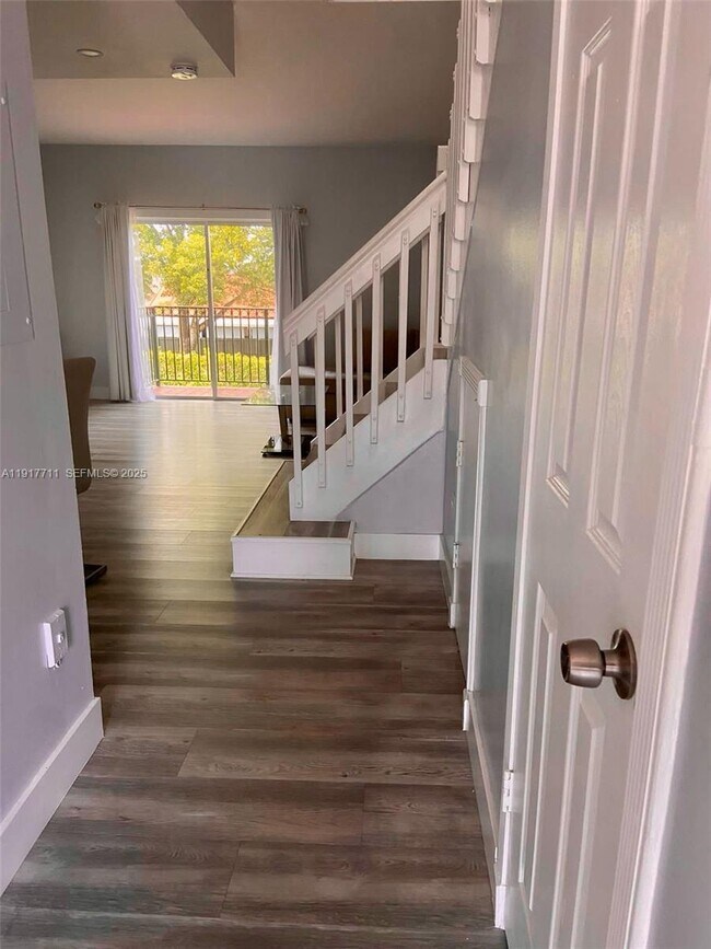 Photo - 10018 Hammocks Blvd