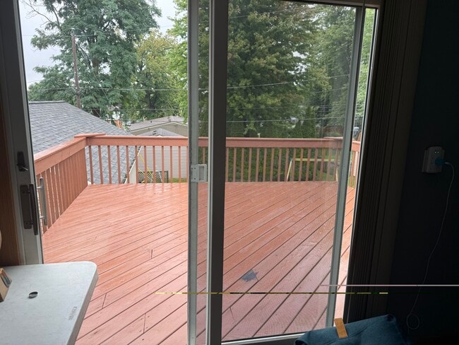 508 Clark Ave Unit 508 Upper