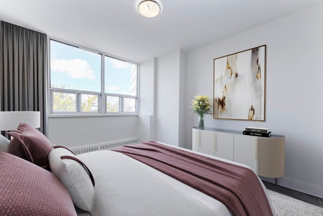 Photo - 195-210 5th Ave