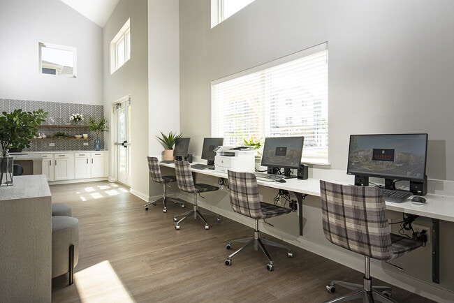 Photo - Reserve at Saratoga Springs